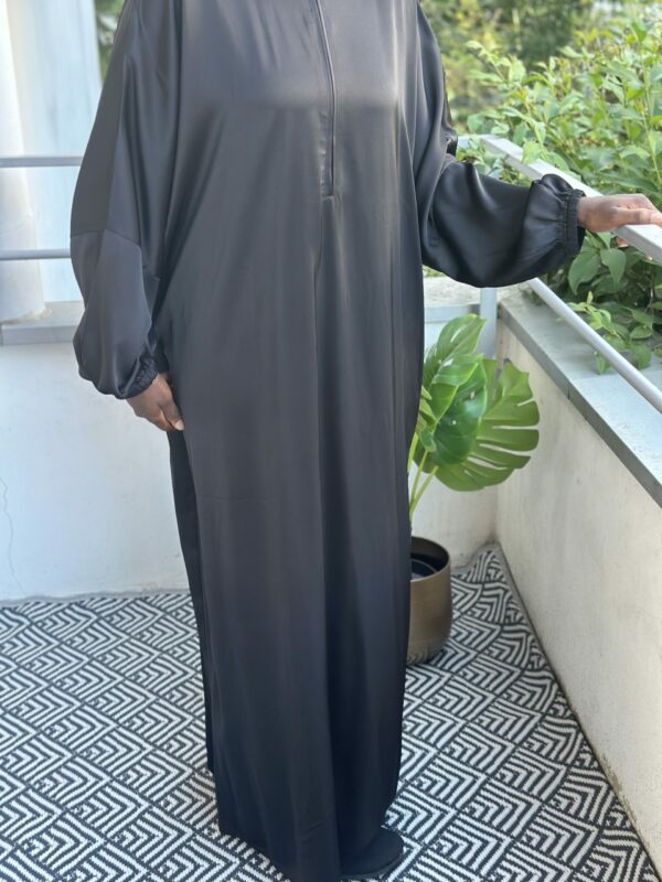 Abaya avec Zip – Image 8