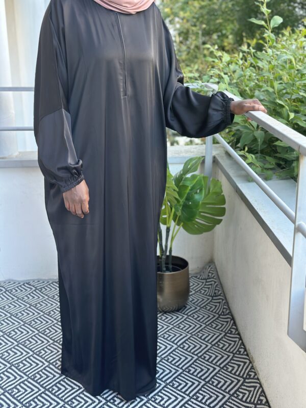 Abaya avec Zip – Image 5