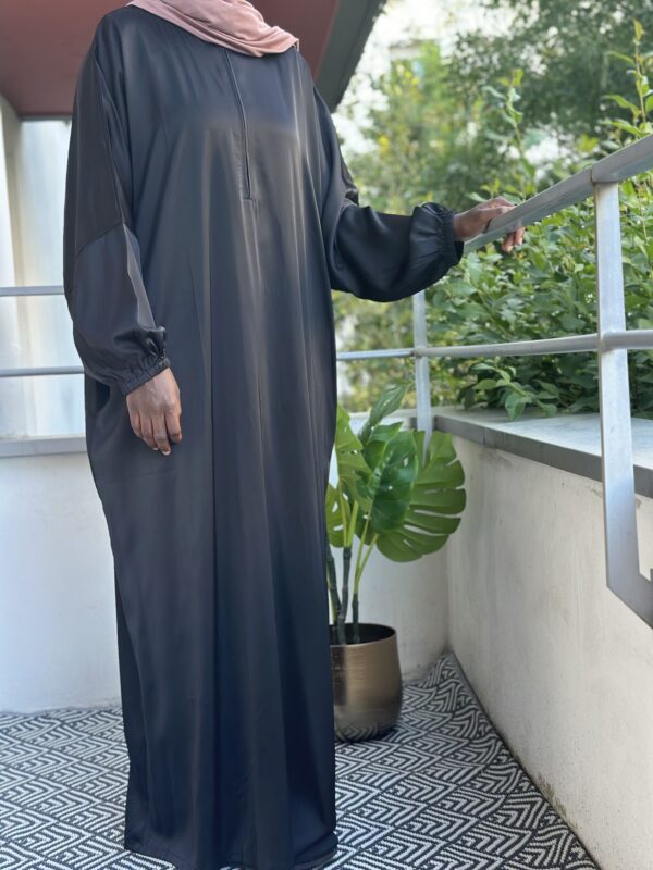 Abaya avec Zip – Image 4