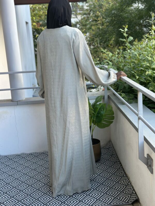 Abaya avec fil au col – Image 3