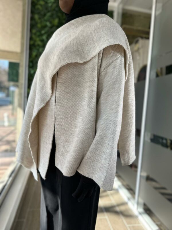 Gilet style cape – Image 4